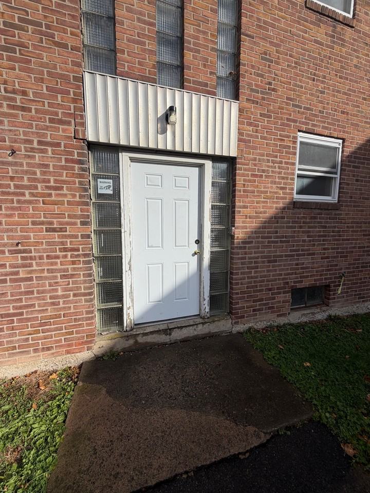 7 Tompkins Street - Photo 2 of 9