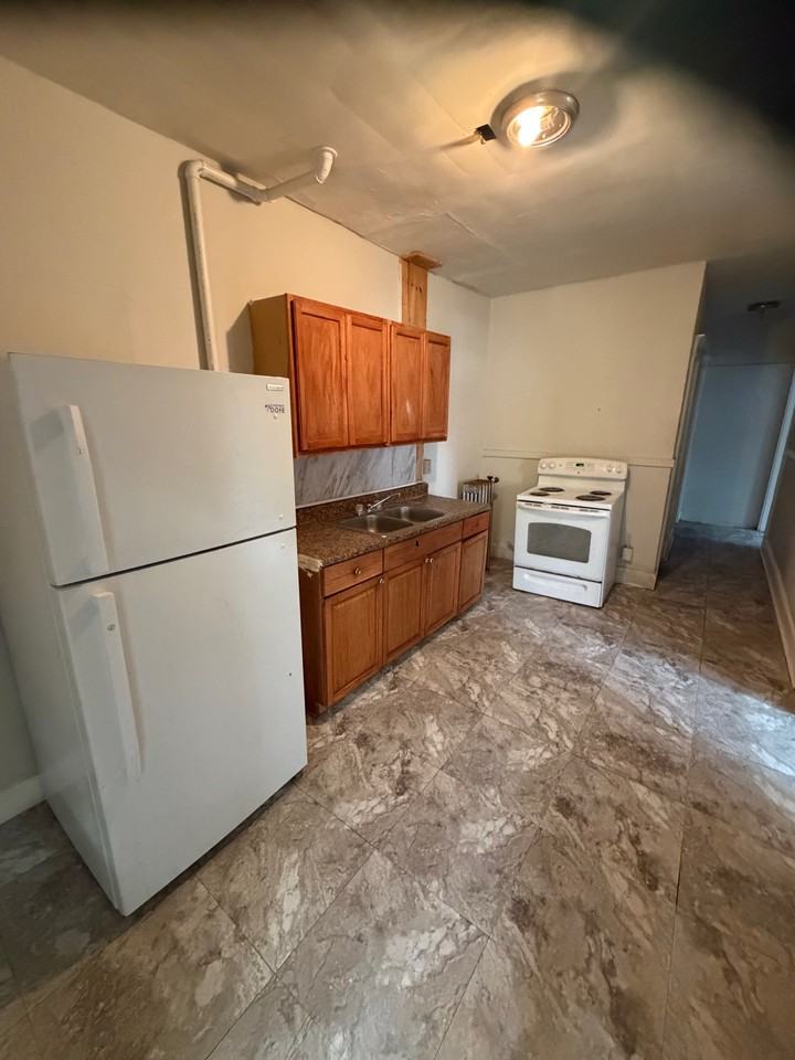 272 Main Street - Photo 2 of 7