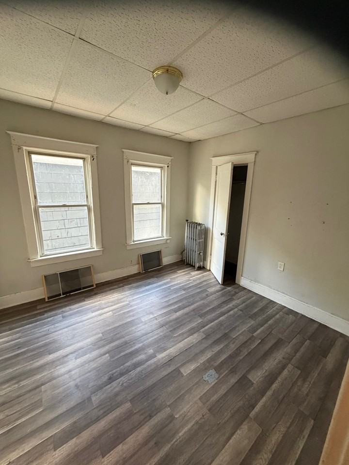 272 Main Street - Photo 5 of 7