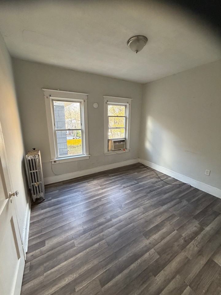 272 Main Street - Photo 6 of 7