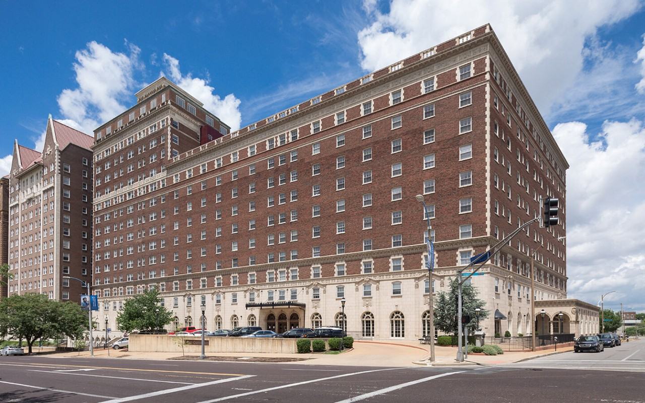 Coronado Place & Towers - Photo 3 of 8