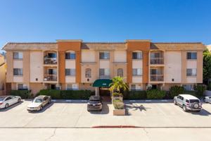 featured image of 4066 Albatross St