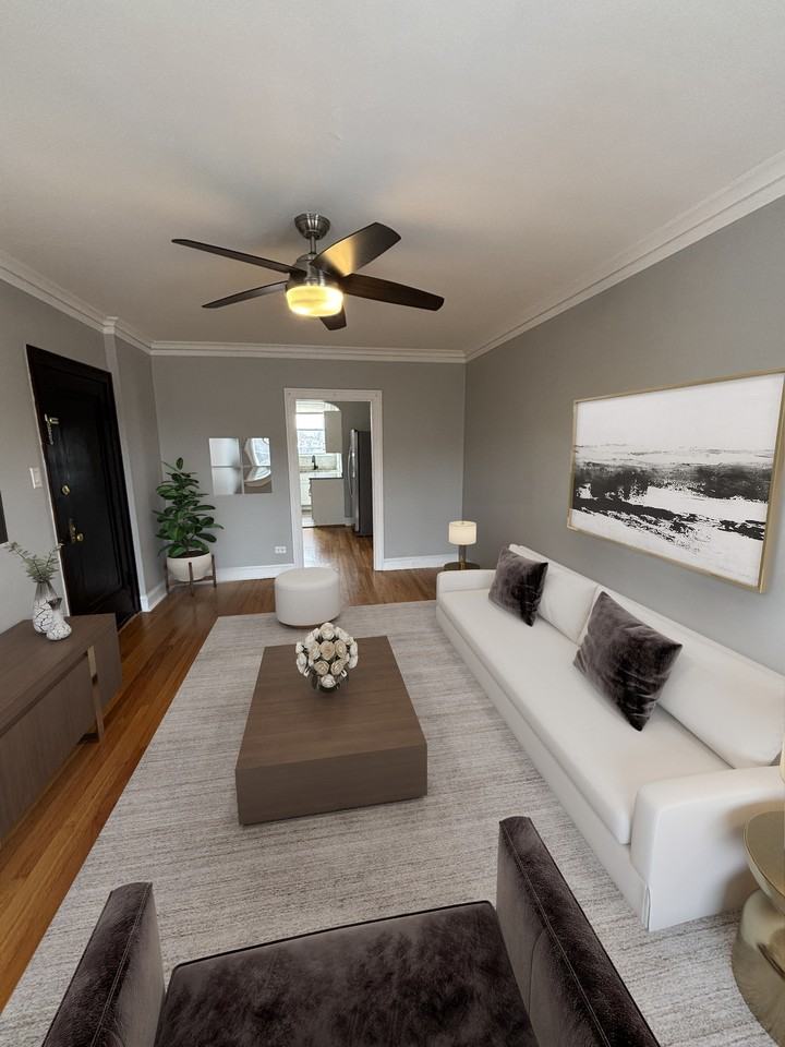 2834 North Lockwood Avenue - Photo 2 of 24