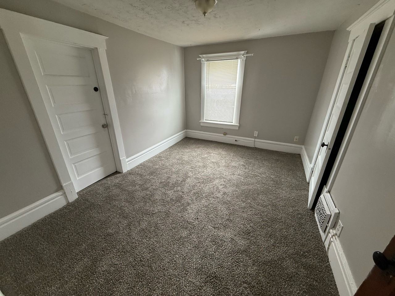 457 Sherman Street - Photo 2 of 5