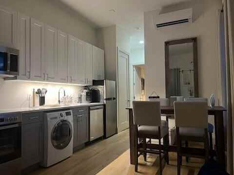 609 Broadway - Photo 7 of 19