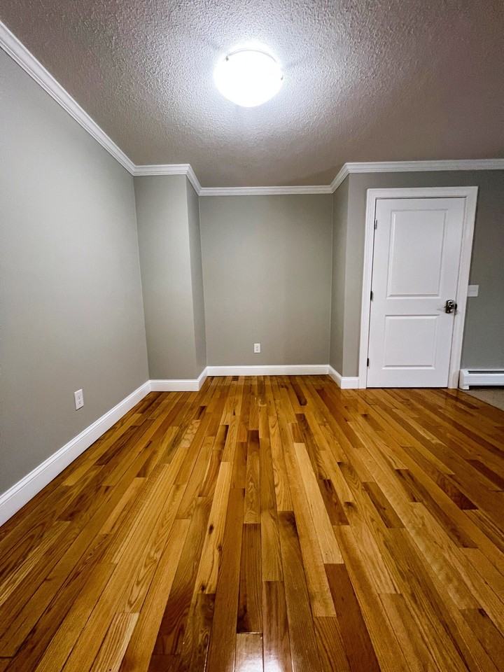 Lantern House - Photo 4 of 28