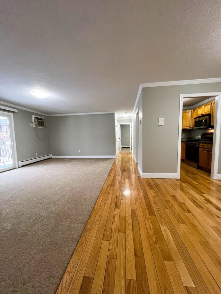 Lantern House - Photo 7 of 28