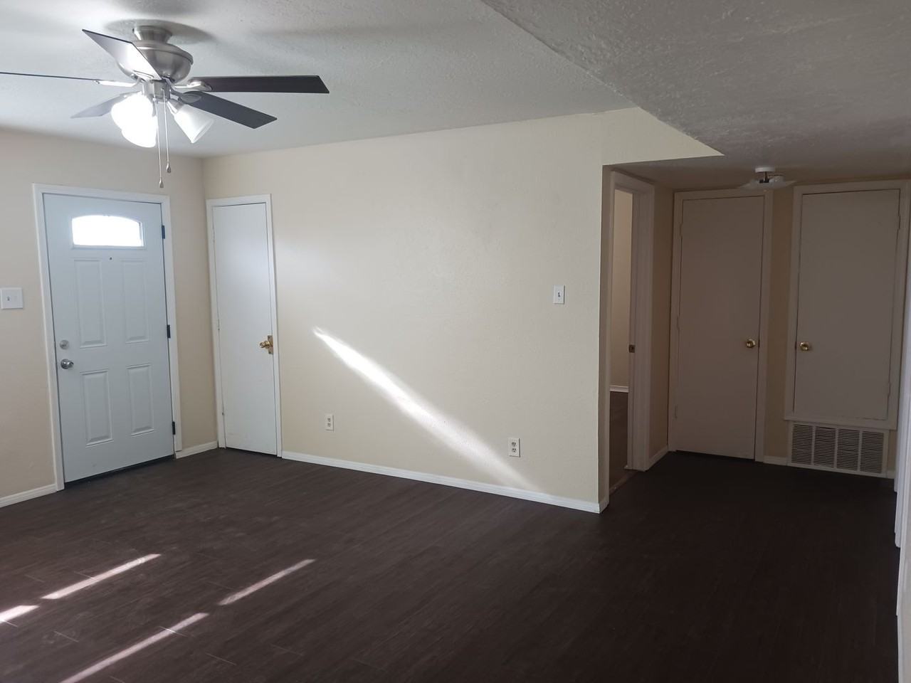 1604 Walter St Se - Photo 6 of 18