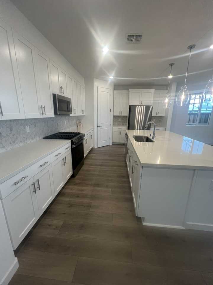 16516 Barnett Street - Photo 5 of 20