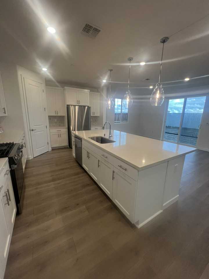 16516 Barnett Street - Photo 6 of 20