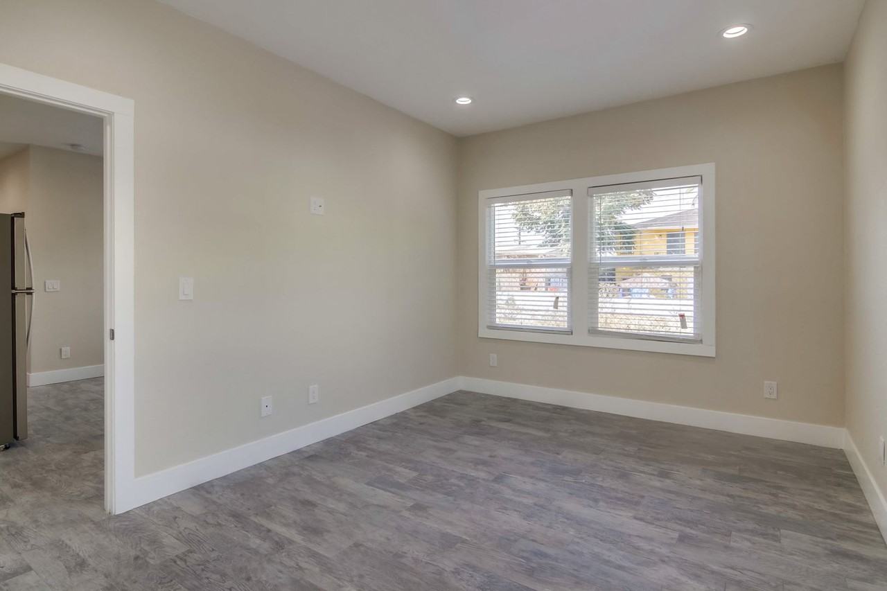 Commercial Suites - Photo 7 of 18