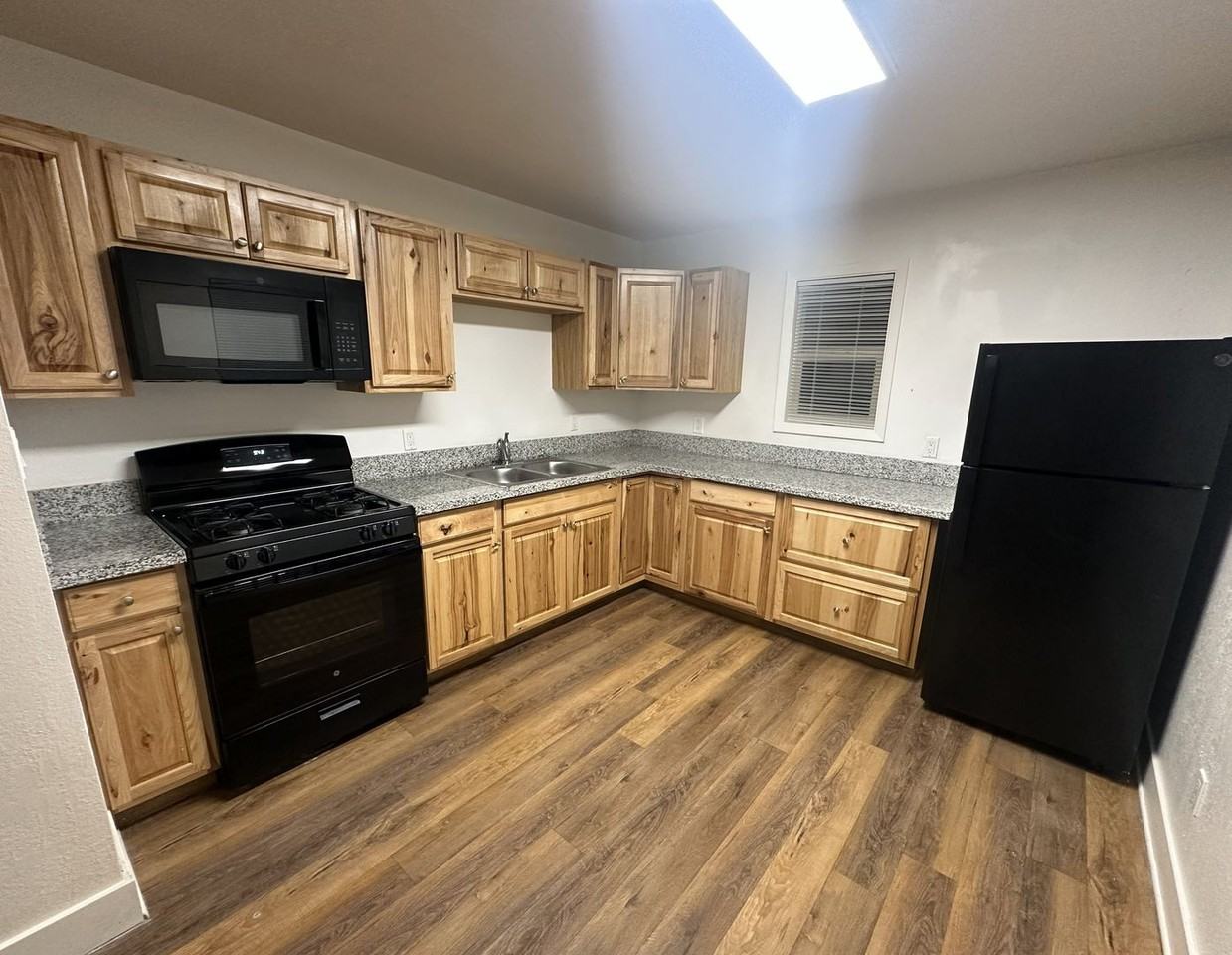 BR969-Curiel - Photo 5 of 5