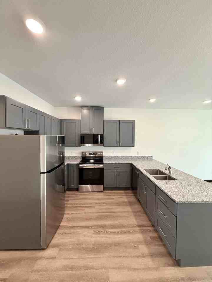 Liberty Villas Bldg. 02 - Photo 4 of 48