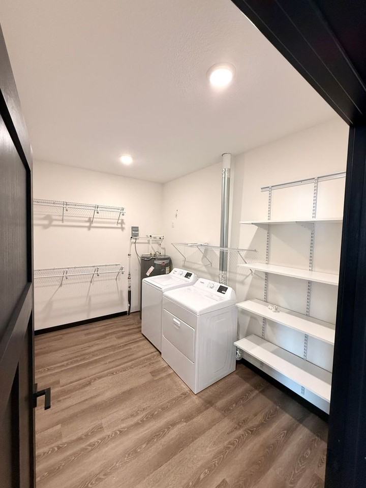 Liberty Villas Bldg. 02 - Photo 7 of 48