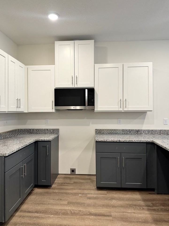 Liberty Villas - Photo 4 of 26