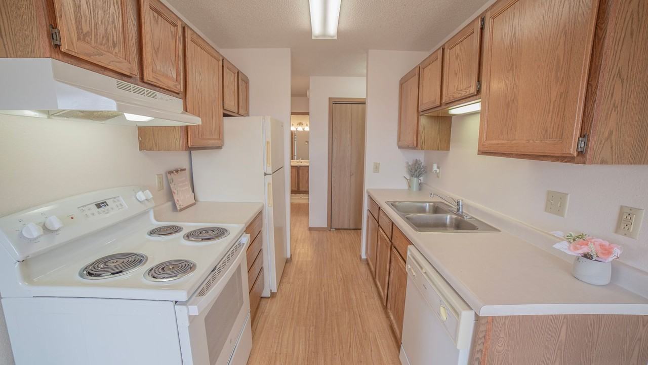 Citi Park Apartments - Photo 2 of 35