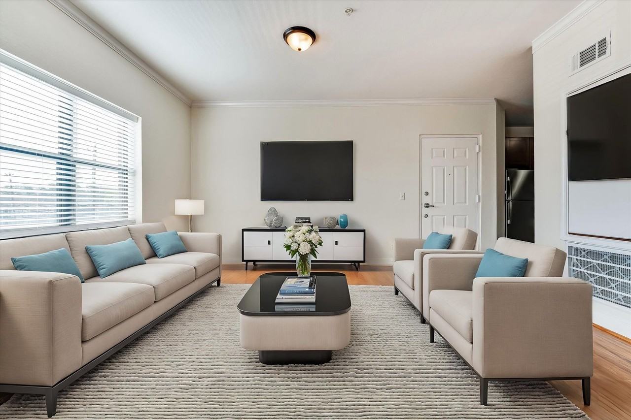 Neuens Square Apartments - Photo 3 of 16
