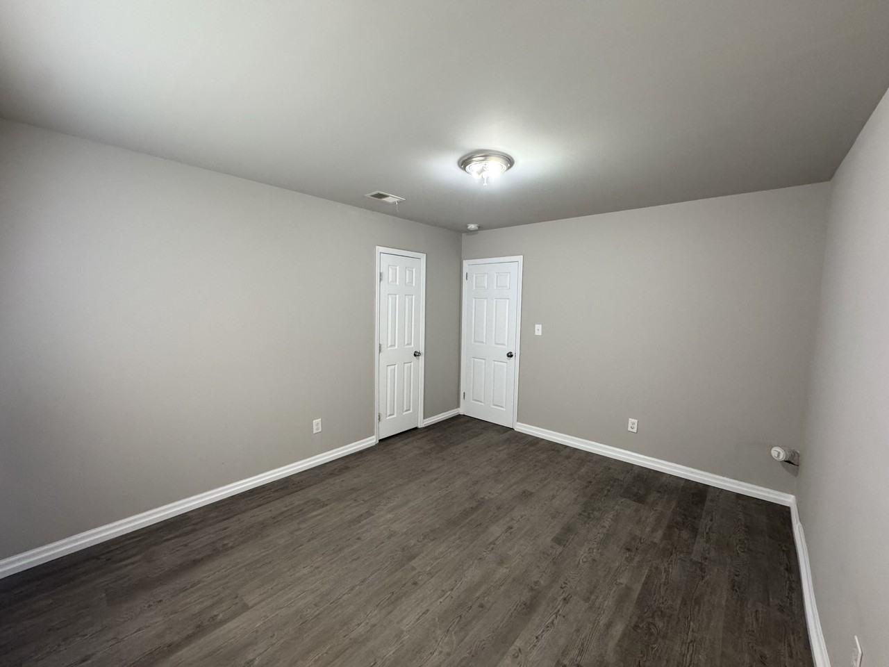 916 14th Street Southwest - Photo 6 of 6