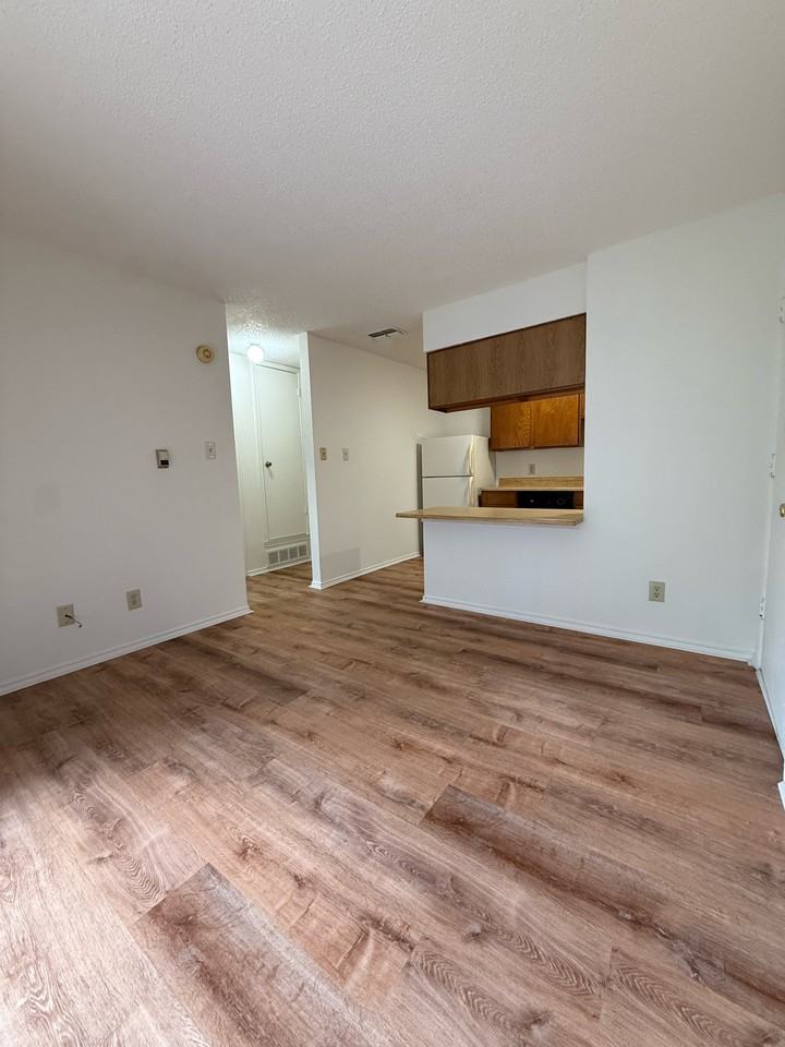 Texan Terrace - Photo 2 of 41