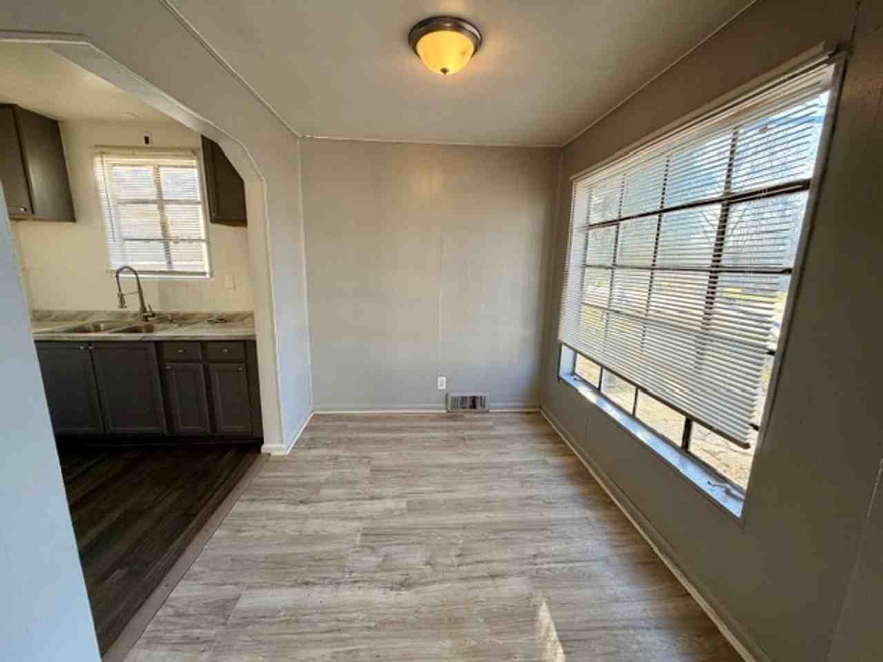 7834 Stahelin Ave - Photo 4 of 17