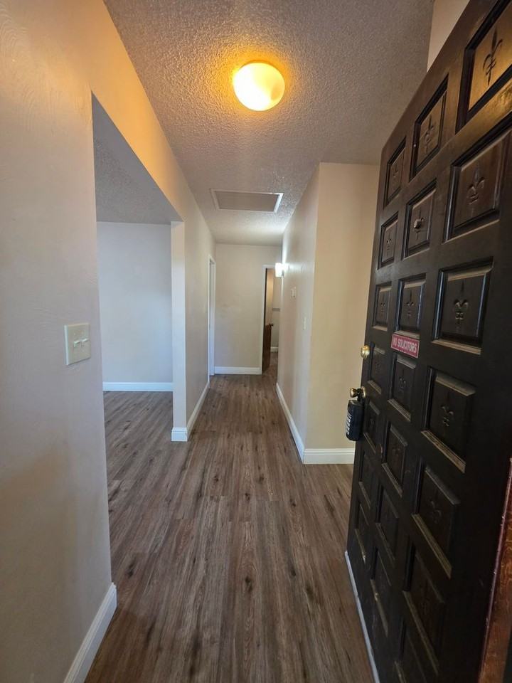 3720 W Hillsdale Ave - Photo 3 of 20