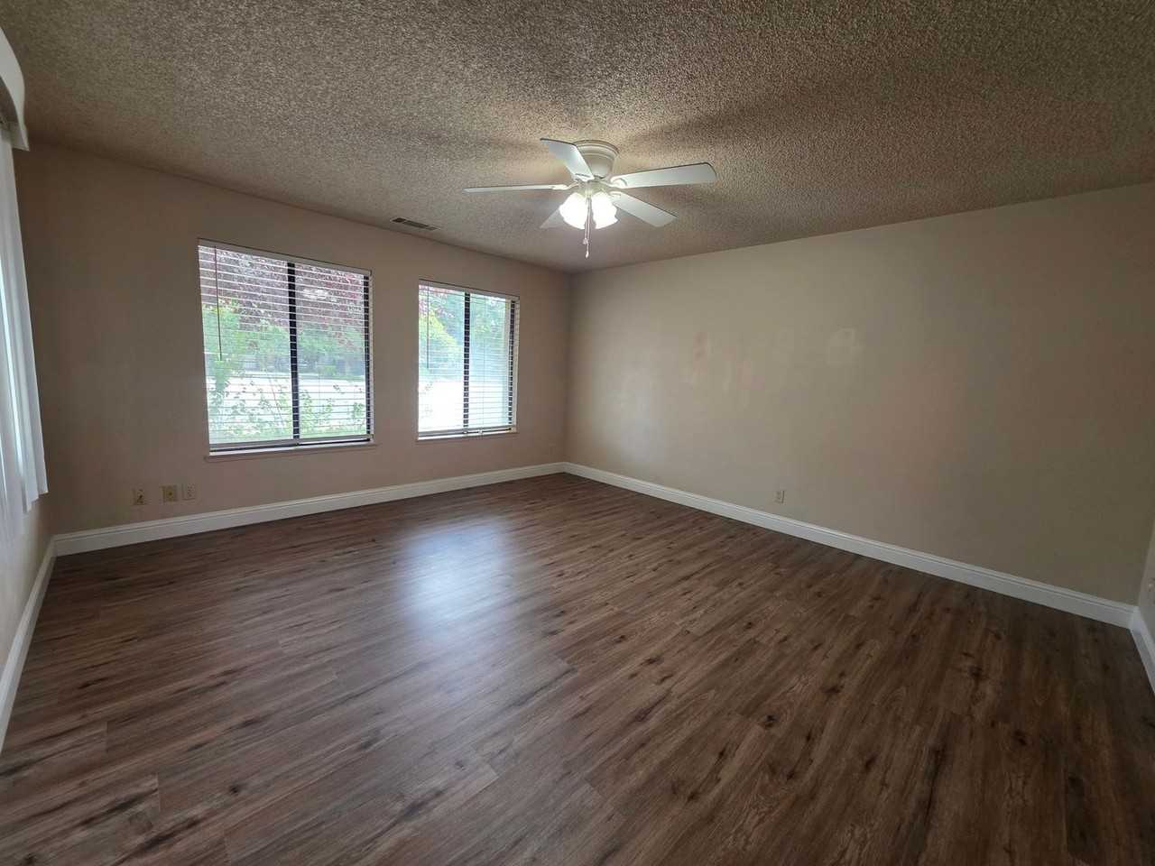 3720 W Hillsdale Ave - Photo 5 of 20