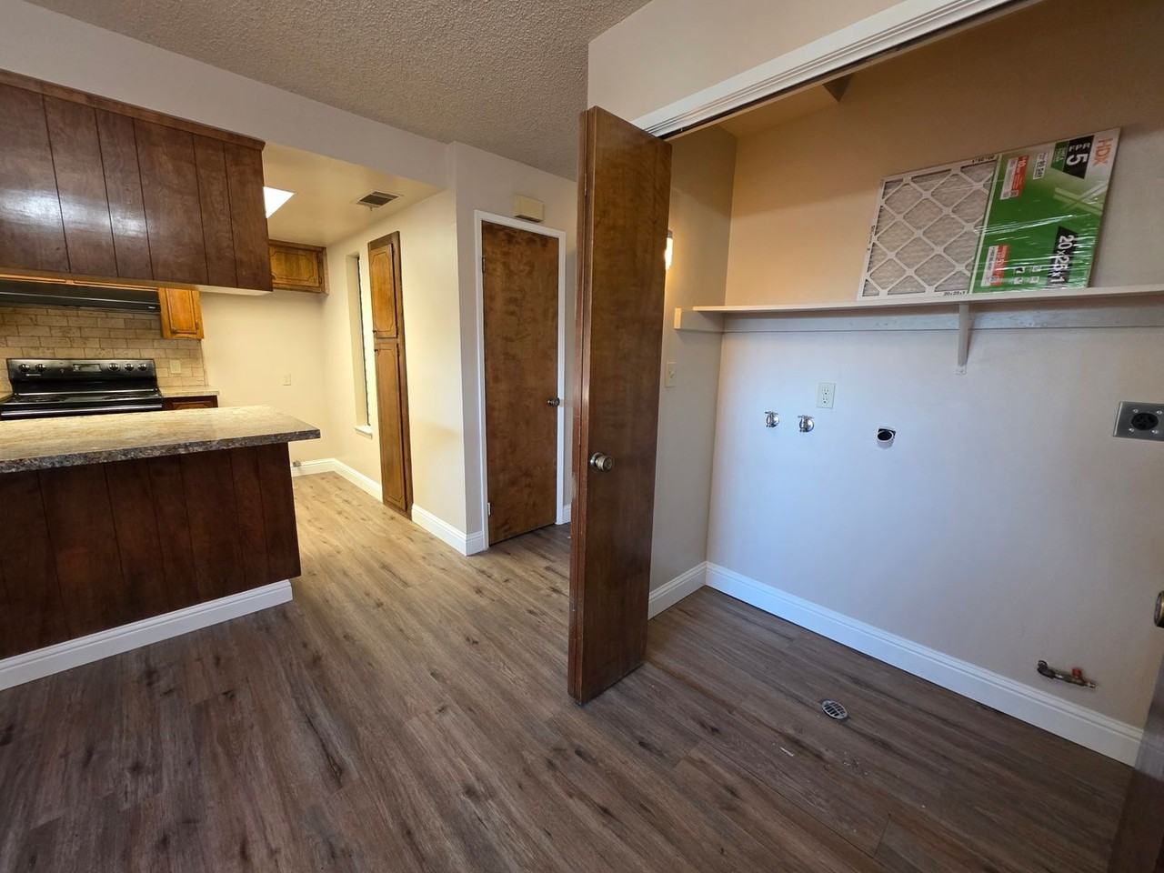 3720 W Hillsdale Ave - Photo 7 of 20