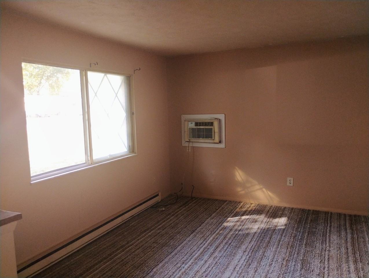 508 Wright St - Photo 4 of 12