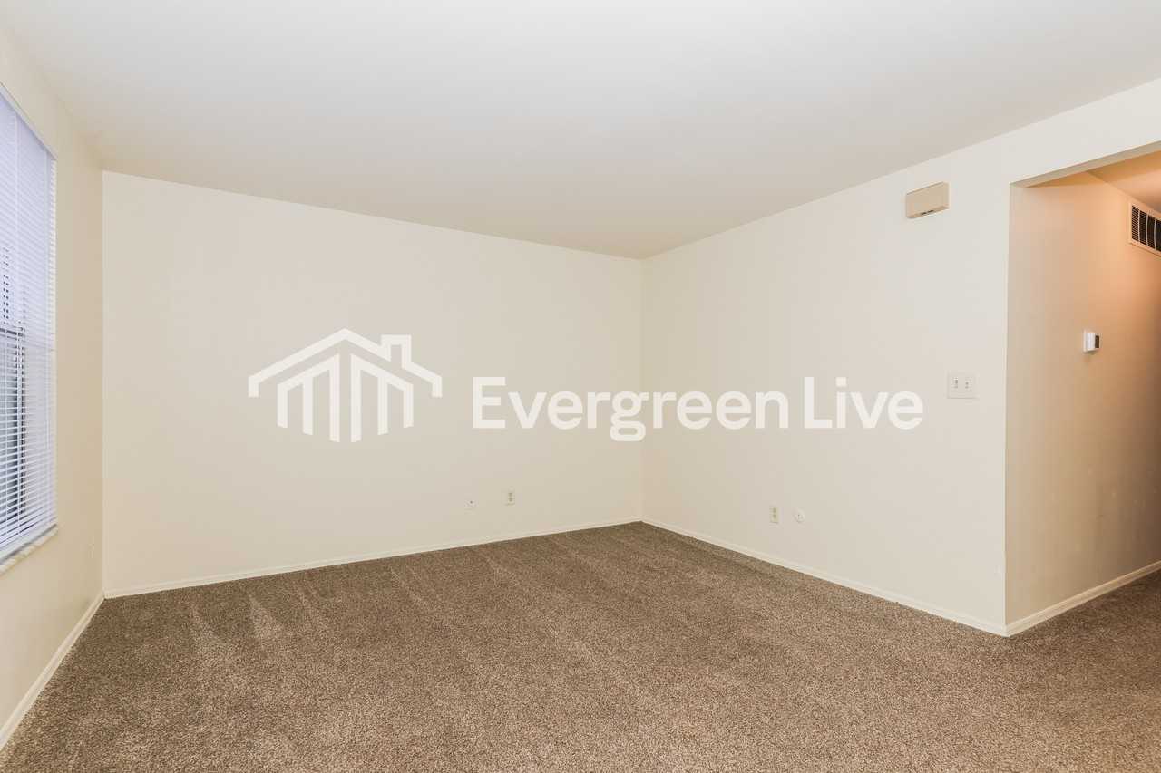 7977 Mount Hood - Photo 4 of 15