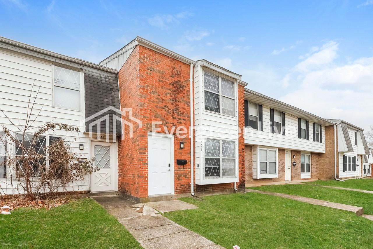 7737 Mount Hood - Photo 2 of 15