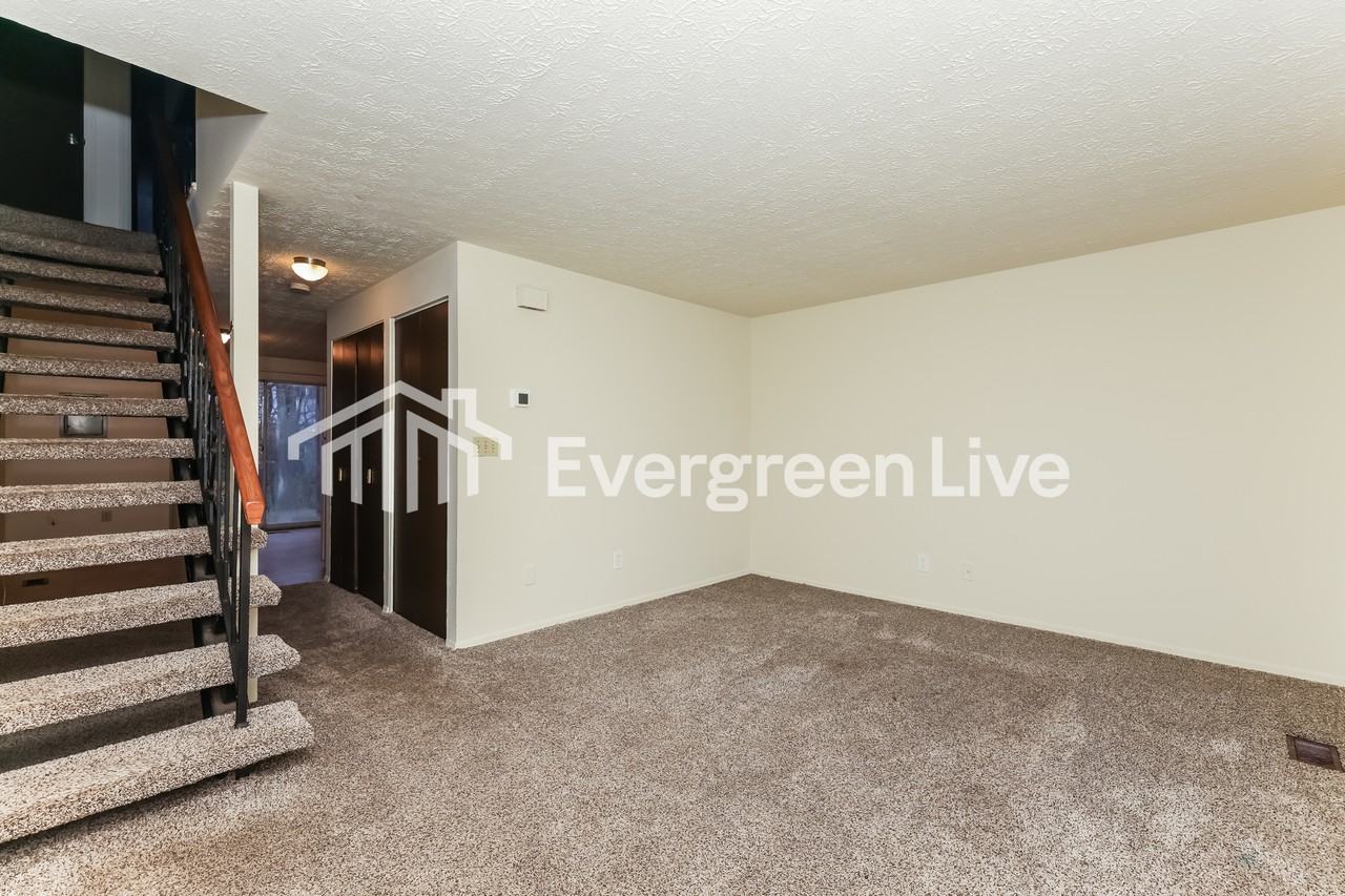 7737 Mount Hood - Photo 3 of 15