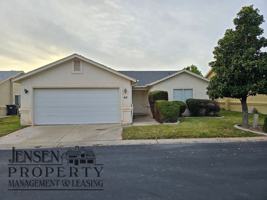 featured image of 710 S Indian Hills Dr #60