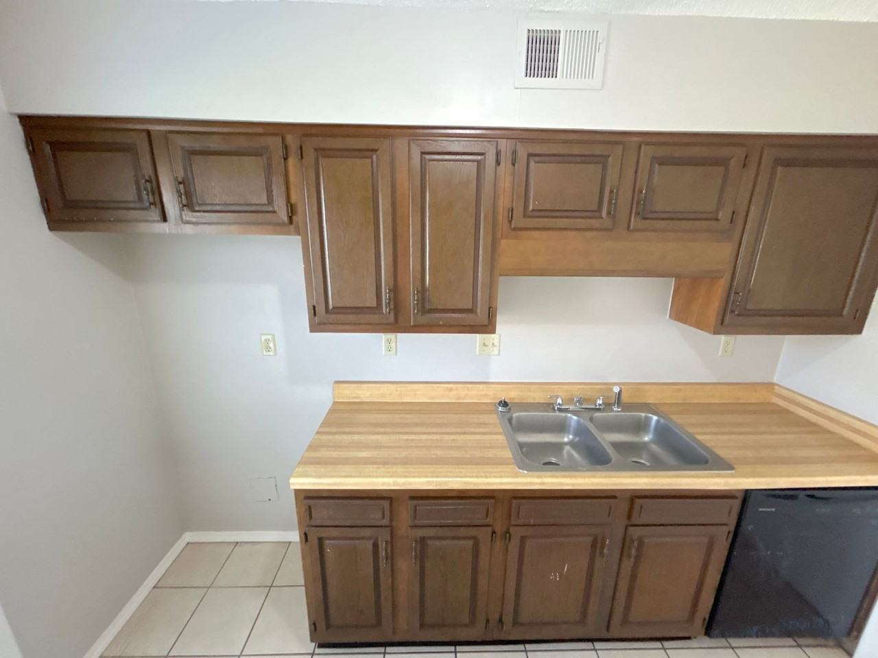 7084 Texel Cv - Photo 3 of 13