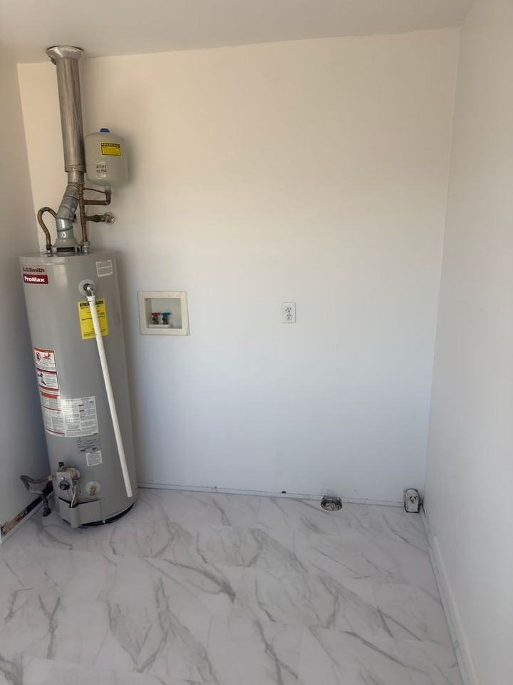 1350 N 21st St - Photo 5 of 19