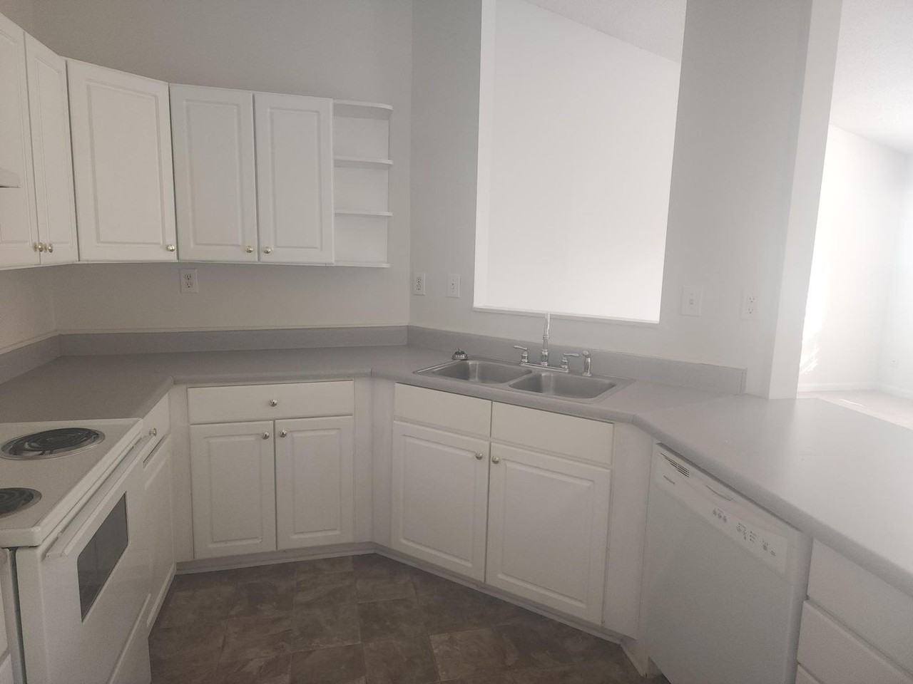 141 Wexford Dr #300 - Photo 5 of 13