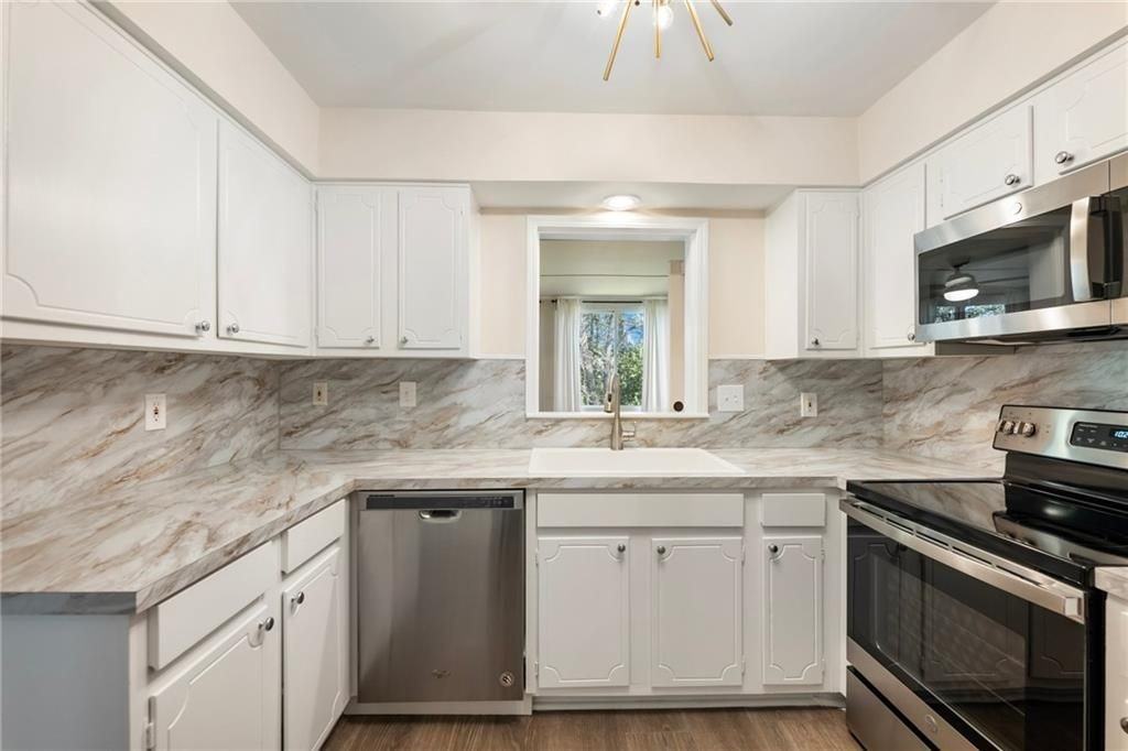 162 Amherst Pl - Photo 7 of 19