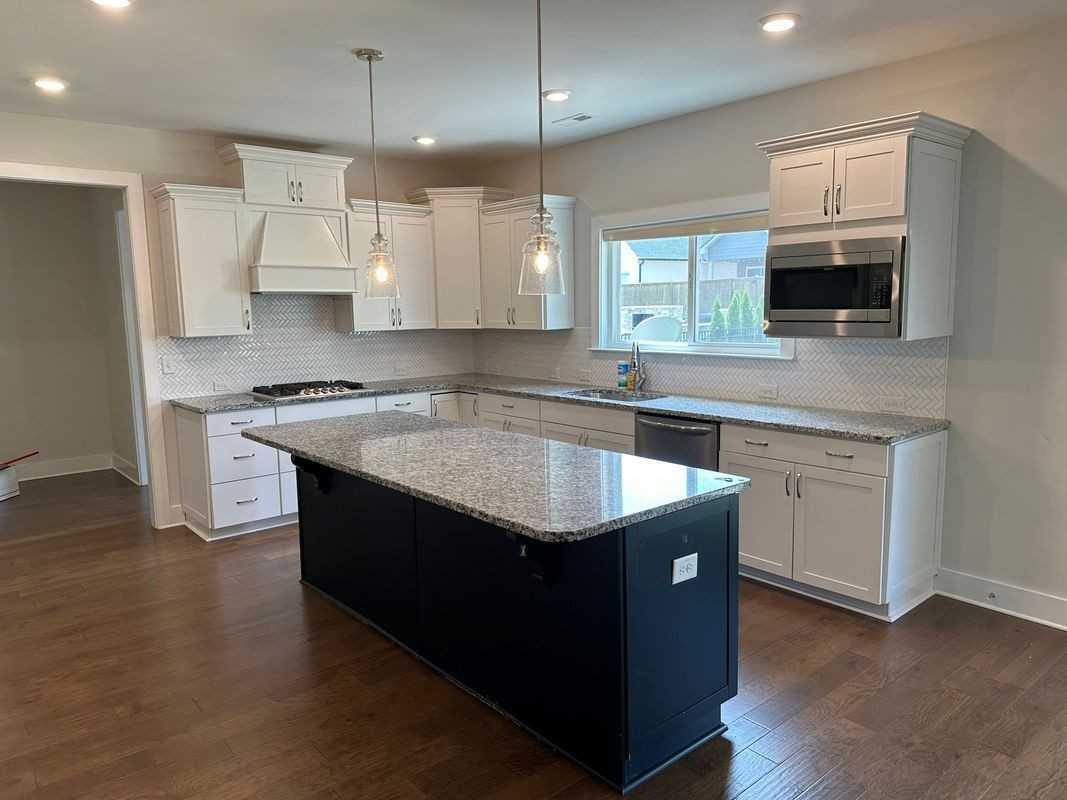 1717 Buttonwood Loop - Photo 3 of 34
