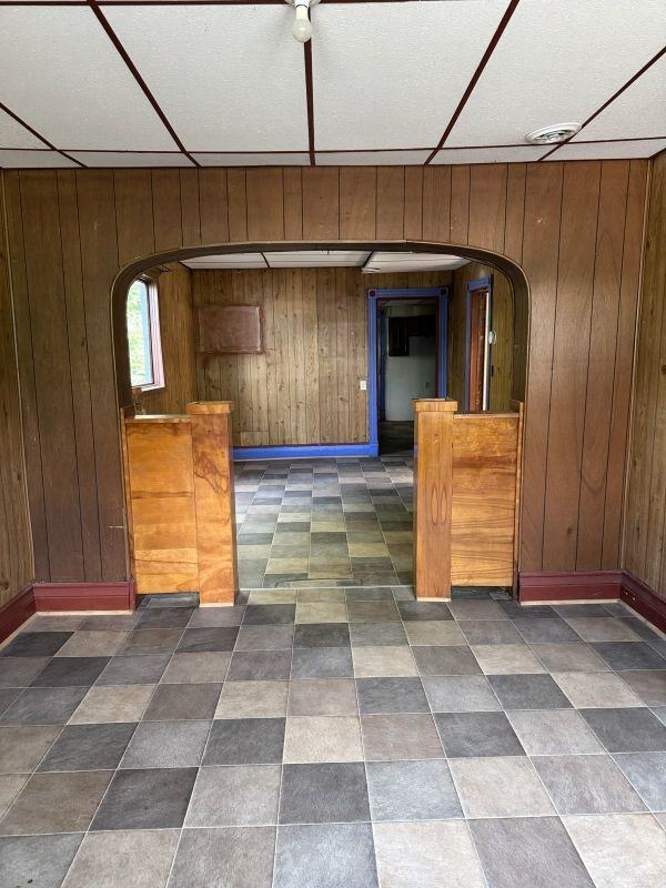 83 Rich St - Photo 2 of 3