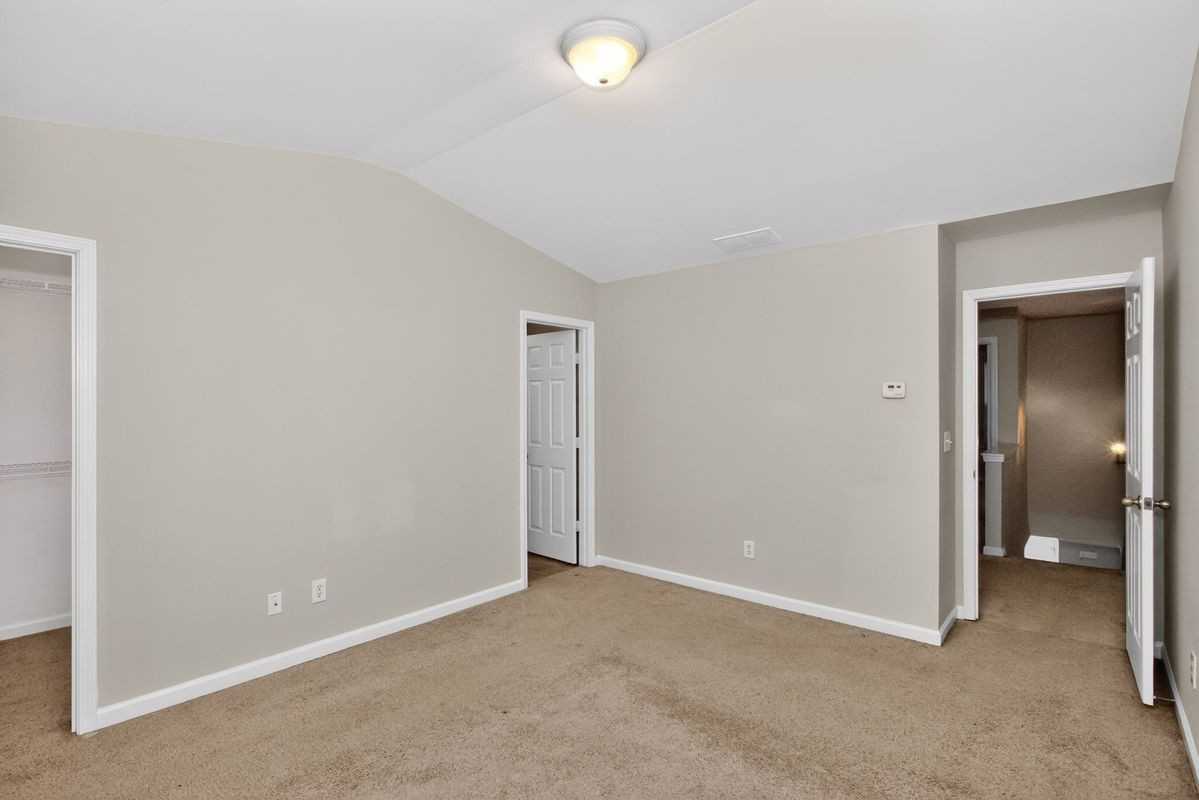 837 Crestwell Cir Sw - Photo 4 of 16