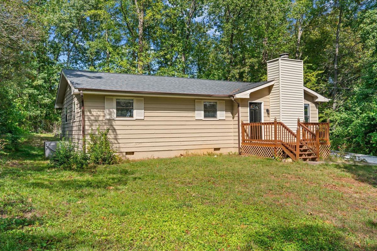 408 Alex Dr - Photo 3 of 48