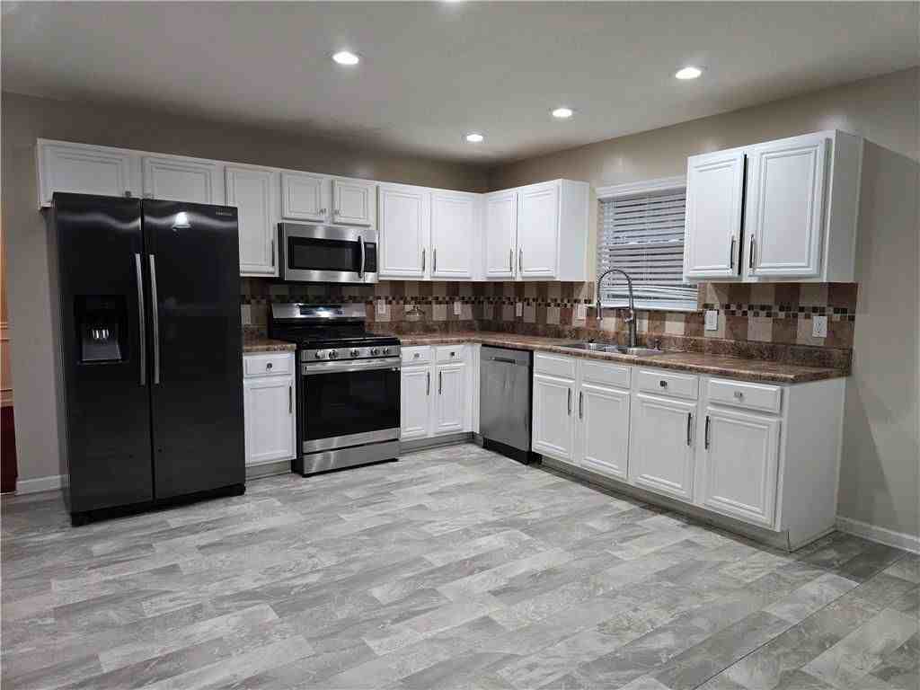 5195 Miller Woods Trl - Photo 3 of 29