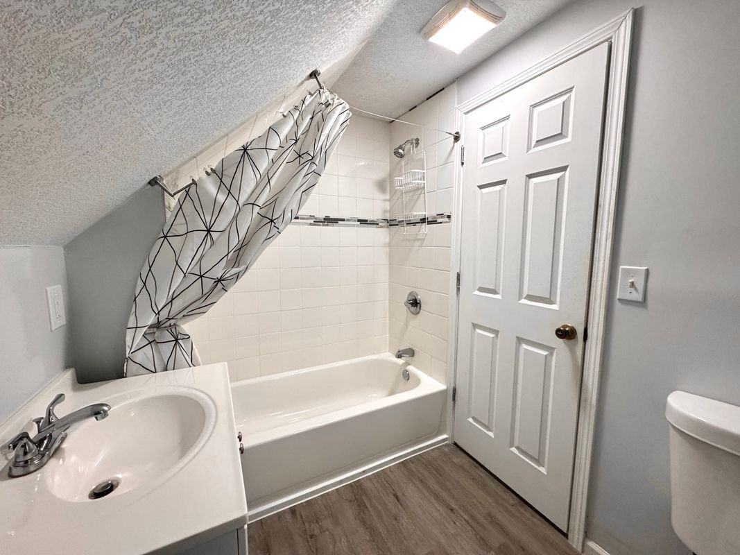 3408 3rd Ave S Uppr Level - Photo 3 of 7