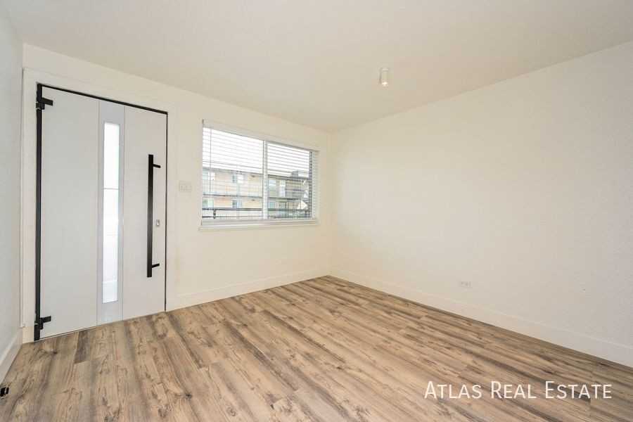 2550-2560 N Ogden Street - Photo 2 of 10