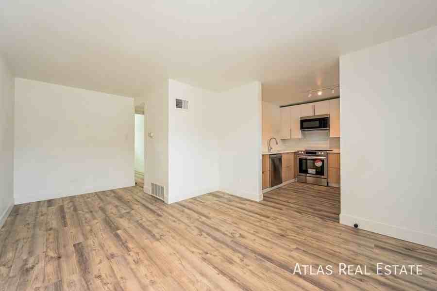 2550-2560 N Ogden Street - Photo 4 of 10