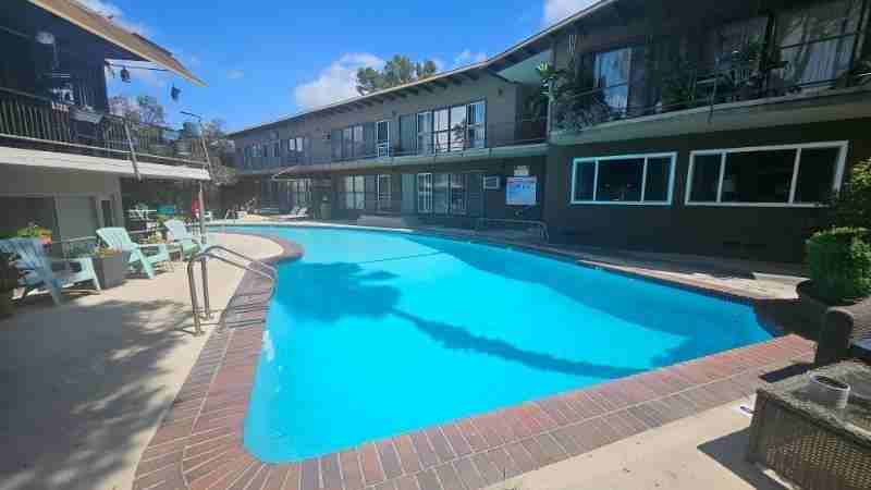 Holiday Manor - Photo 3 of 50