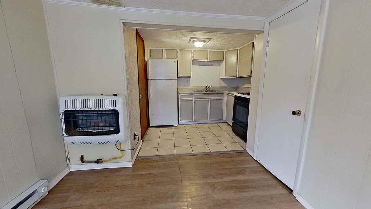 41 Baltimore St - Photo 2 of 10