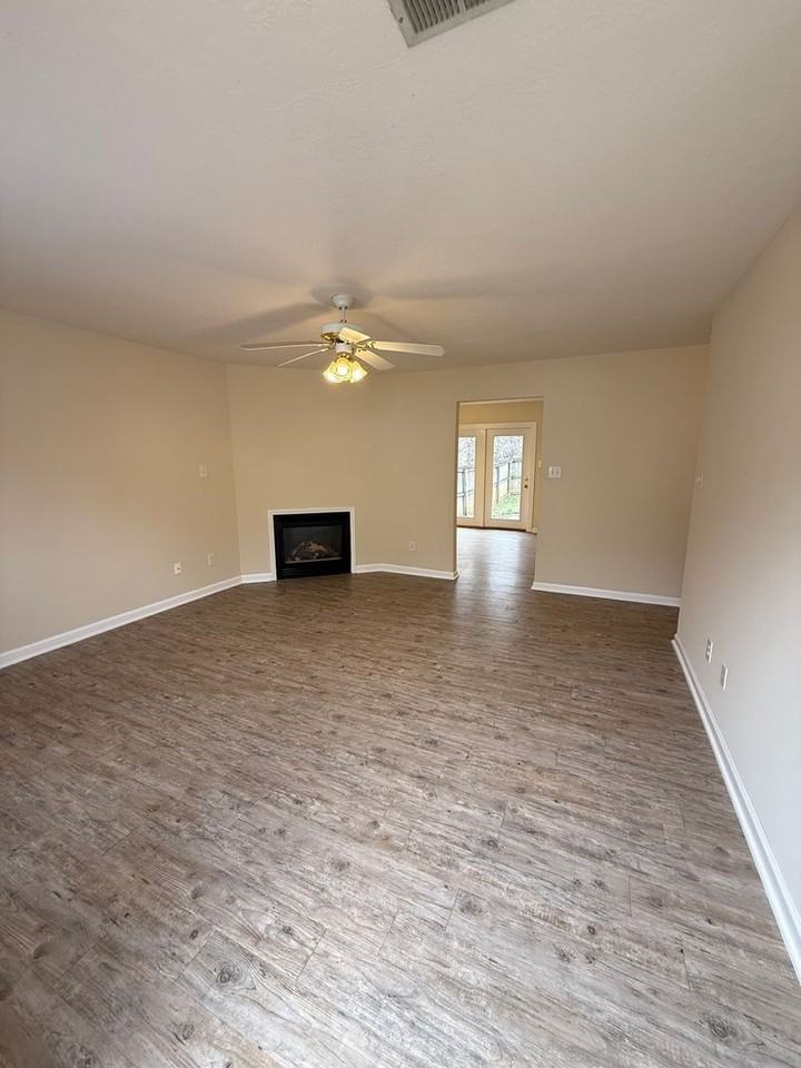 716 Gracewood Way - Photo 2 of 21