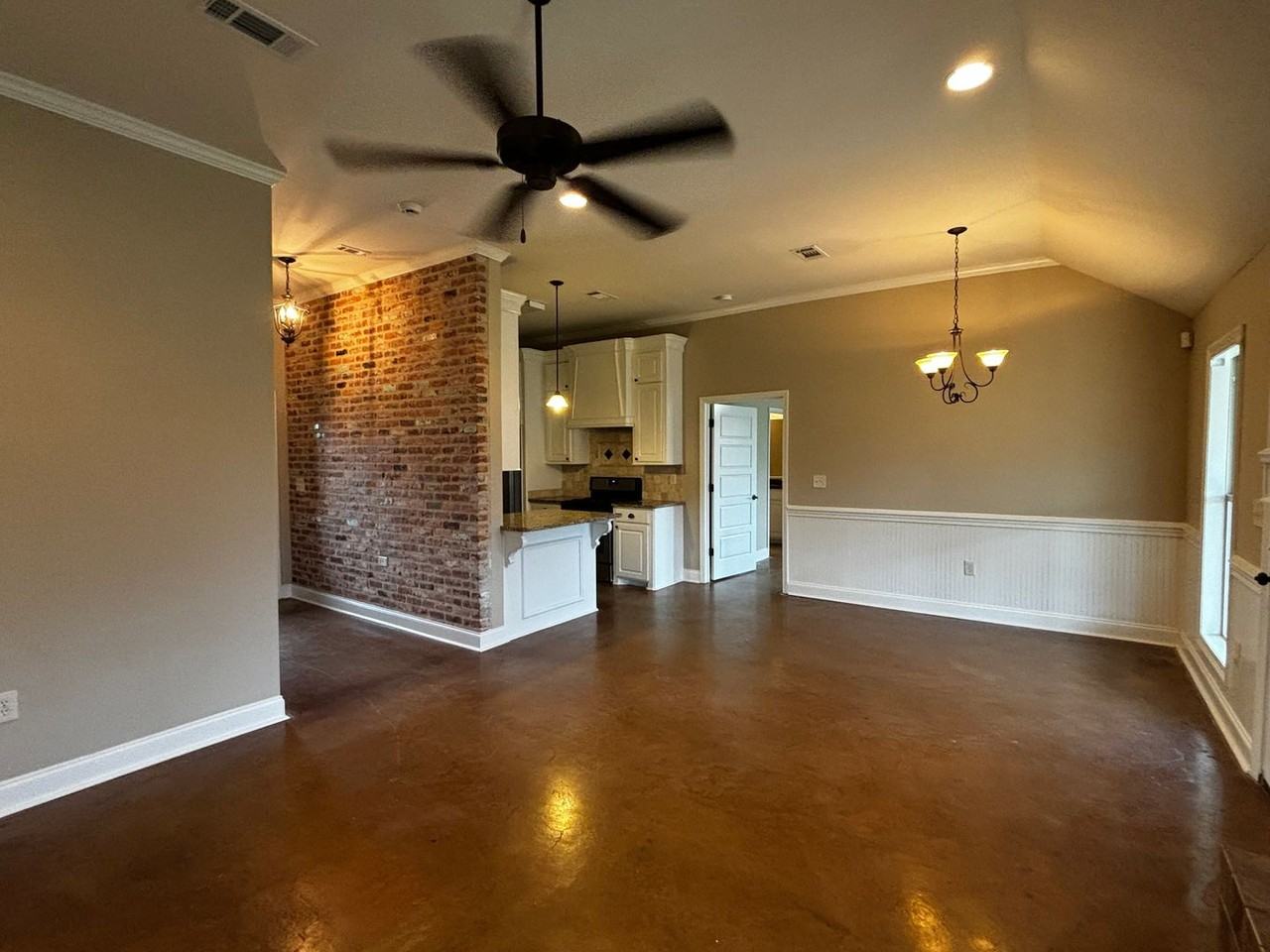 221 Greenfield Ridge Dr - Photo 3 of 19