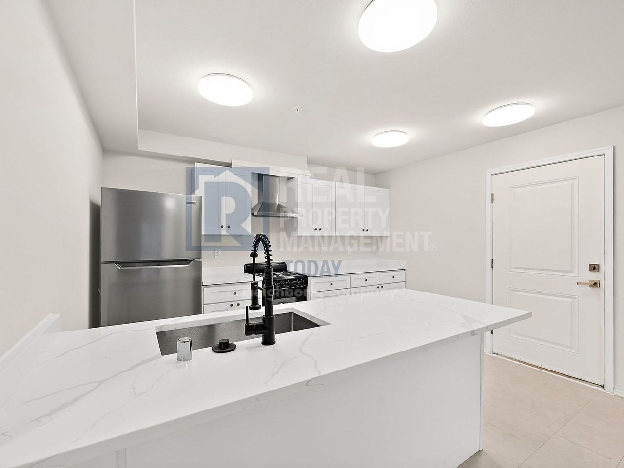 The One Apt - 7843 (Silver) - Photo 5 of 40