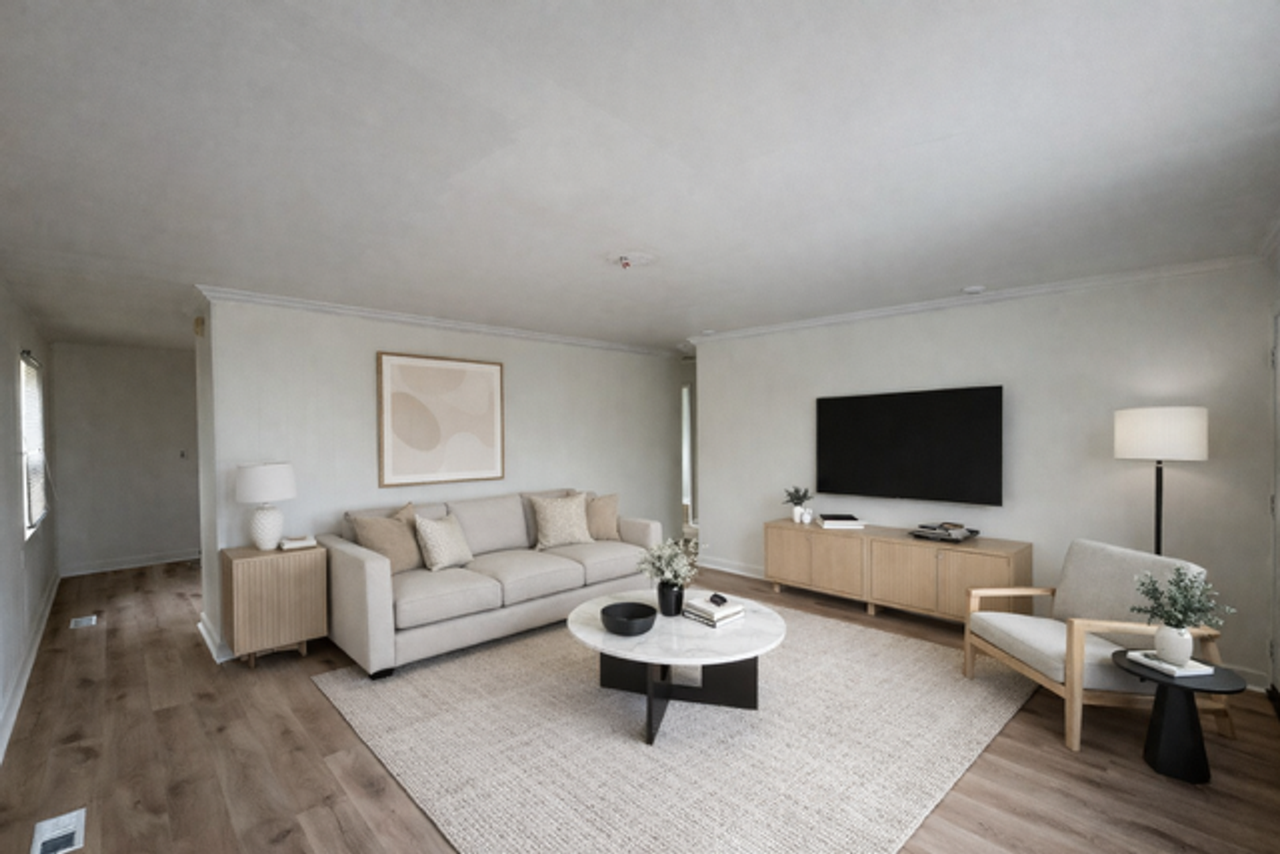 8237 Laughlin Dr - Photo 2 of 7